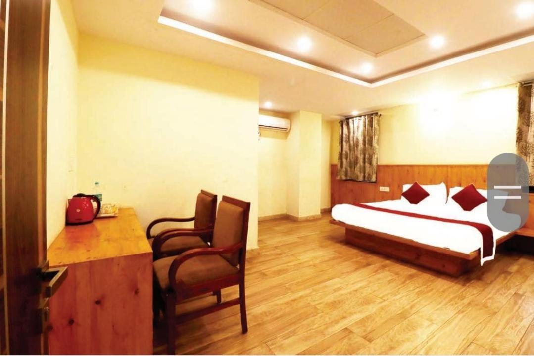 Hotel Royal Orbit Bangalore Exterior foto